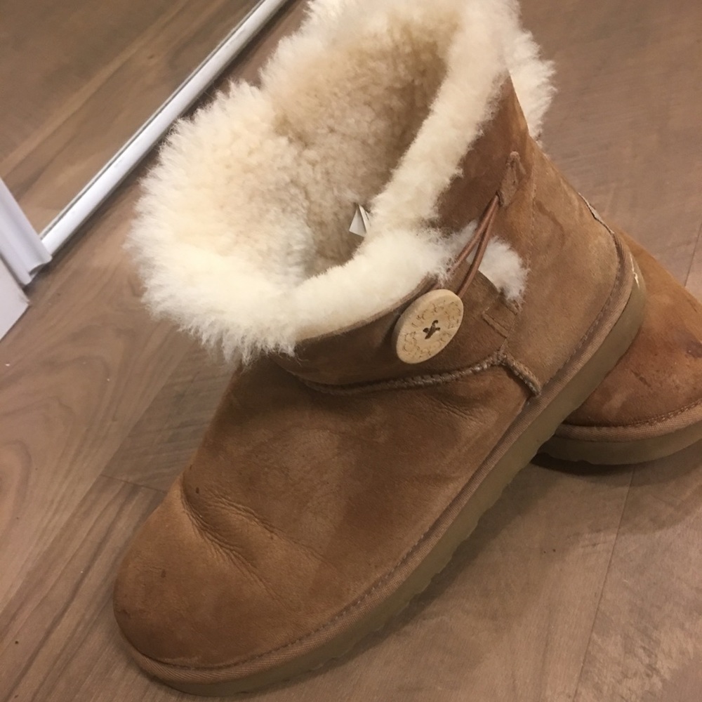 Short Bailey Ugg Boots Size 11